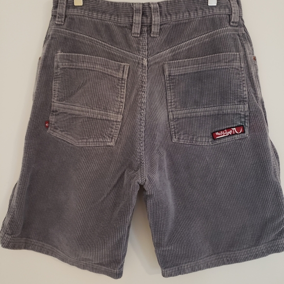 Vintage Quicksilver Corduroy Shorts Size 32 - Picture 6 of 11